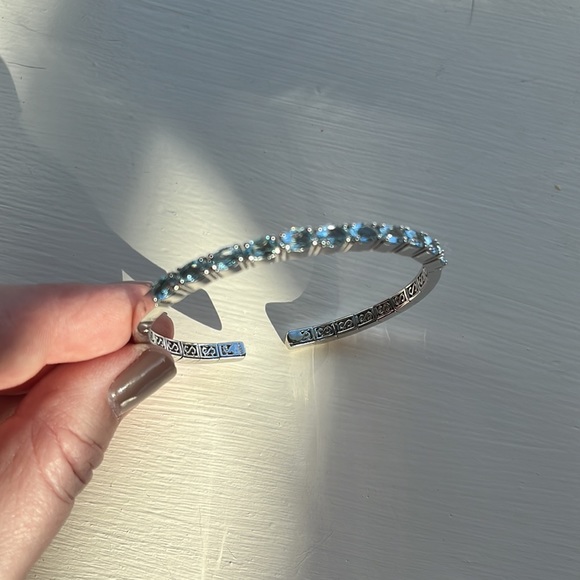 NWOT • AQUAMARINE FLEX BANGLE BRACELET - Picture 4 of 13